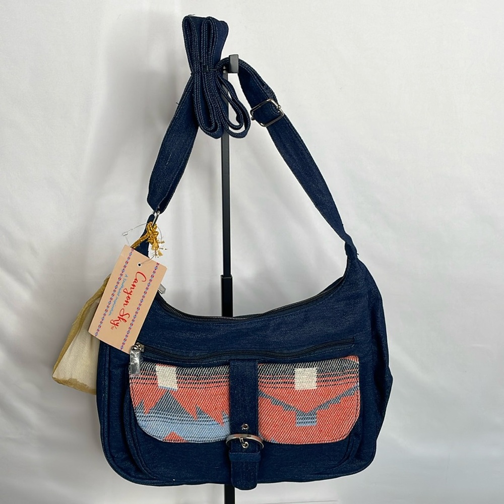 Canyon‎ sky crossbody Aztec bag blue/orange with necklace/earnings